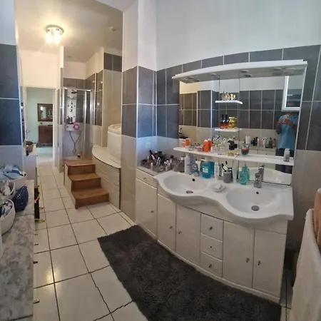 Avec Piscine à Villa